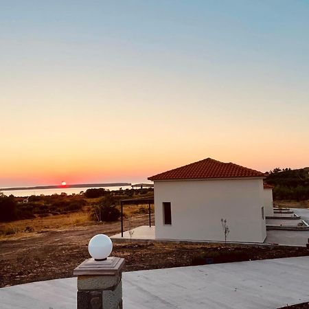 Apolithon Premium Houses Sígrion Buitenkant foto